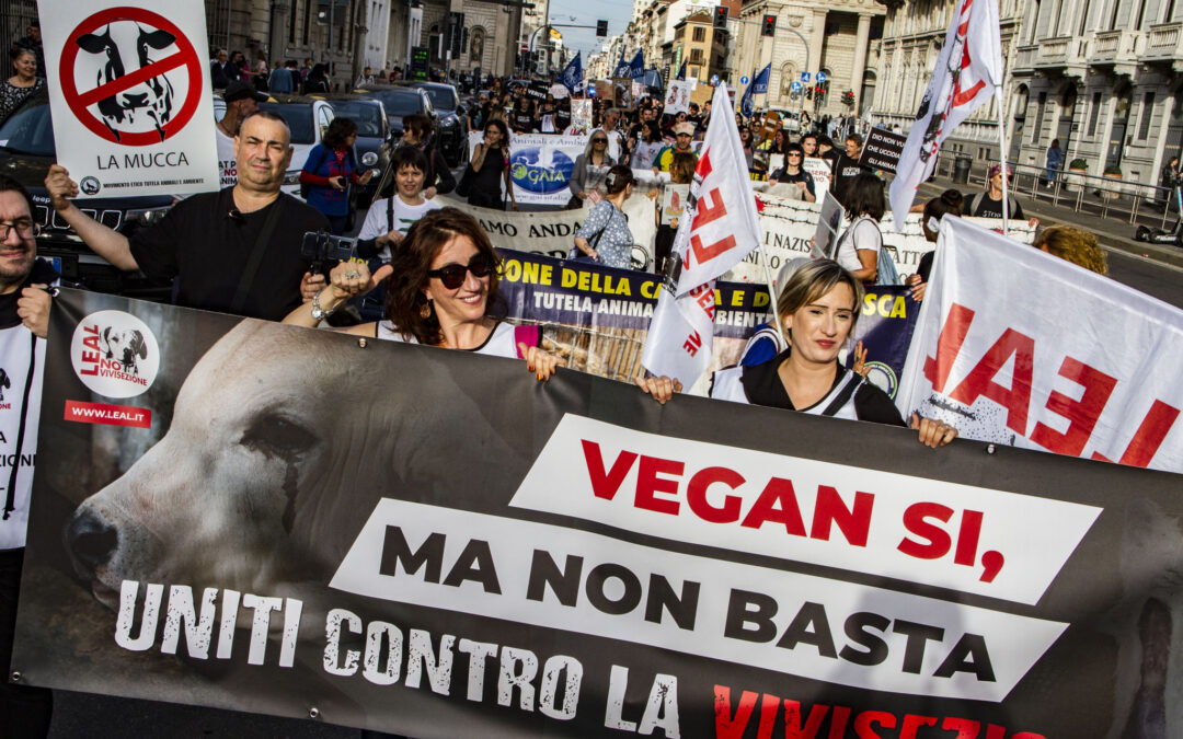 LEAL PHOTO GALLERY DEL CORTEO “VEGAN FOR ANIMALS” A MILANO